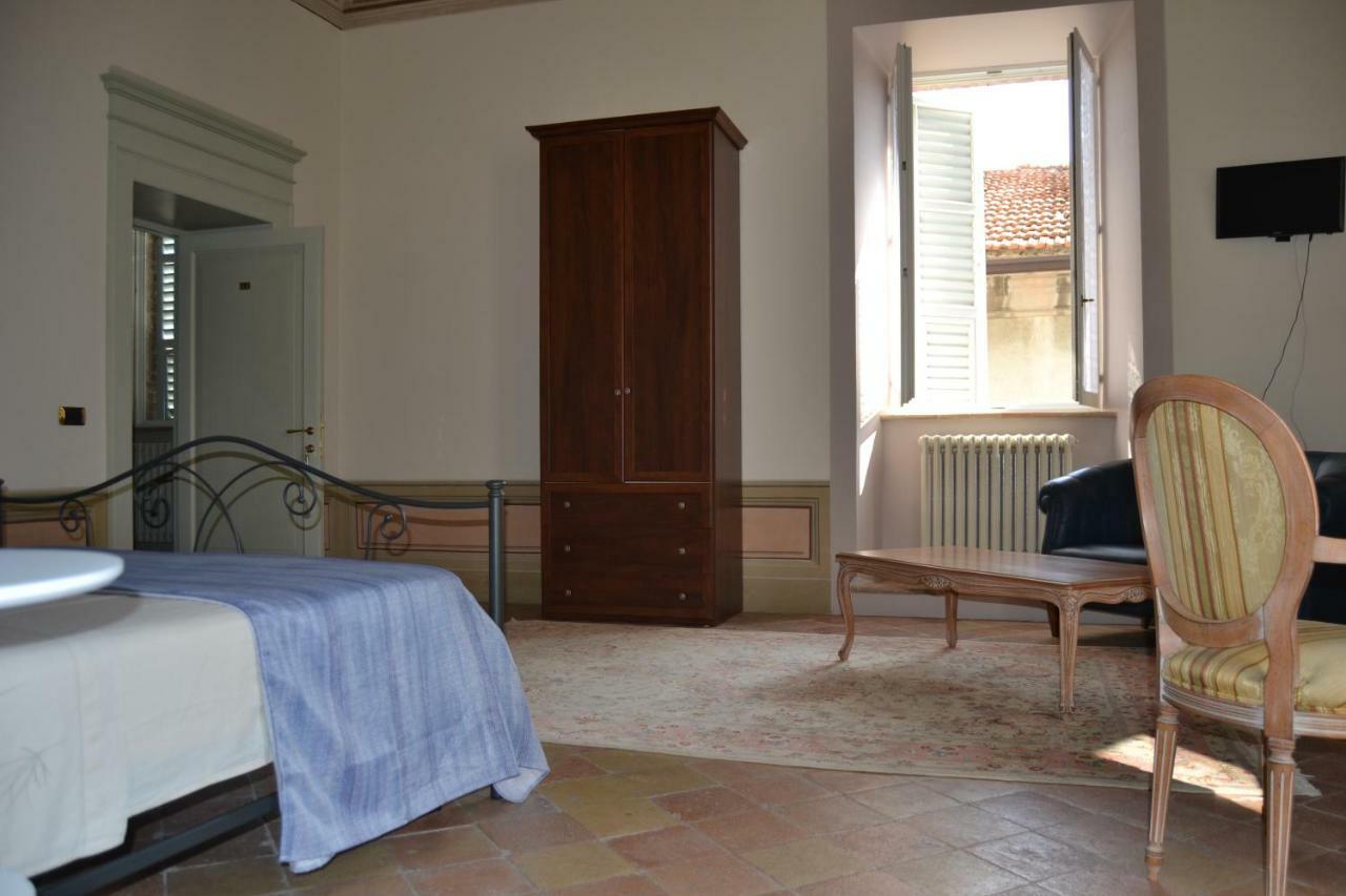 Palazzo Roberti Otel Monte San Giusto Dış mekan fotoğraf