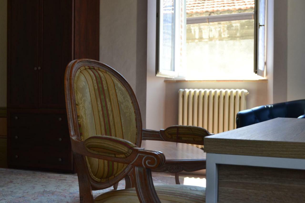 Palazzo Roberti Otel Monte San Giusto Dış mekan fotoğraf